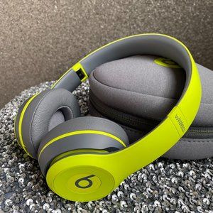 Beats By Dr. Dre Solo3 Headphone Bluetooth - Lime Green